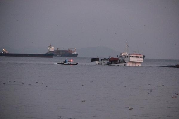 Zeytinburnu'nunda gemi battı!