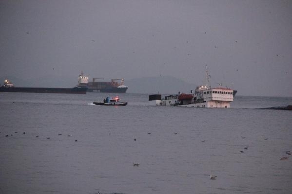 Zeytinburnu'nunda gemi battı!