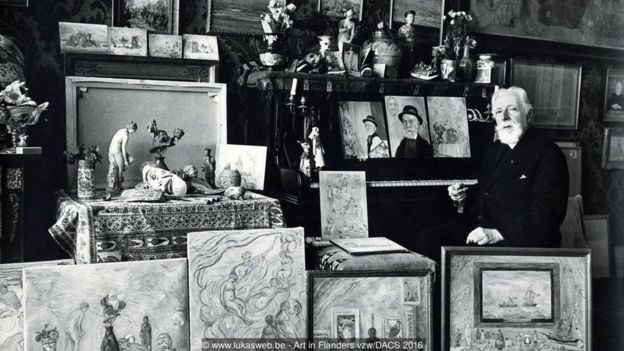 James Ensor ve stüdyosu, 1937