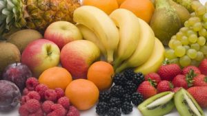Bol meyve ve sebze içeren dengeli bir beslenme yoluyla vitamin takviyesine ihtiyaç olmadığı belirtiliyor.