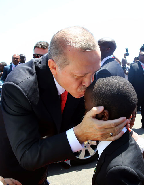 Erdoğan'a Tanzanya'da resmi tören