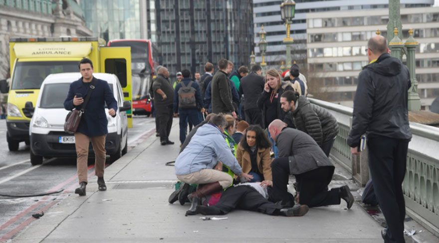 Londra'da dehşet!