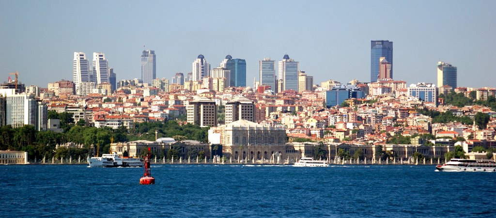 İstanbul - Beşiktaş Yüzde 4 artış gösterdi. Ortalama metrekare fiyatı: 15,630 TL