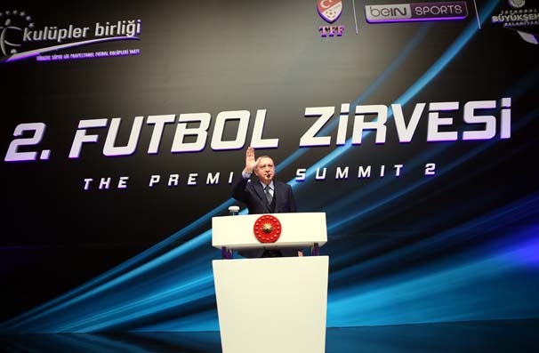 Cumhurbaşkanı Erdoğan, Uluslarararası Futbol Zirvesi'nde