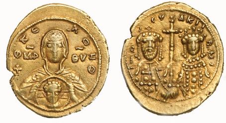 Romen Diyojen zamanına ait Bizans altınları. Sikkelerin üzerinde imparatorun ismi ve çizimi var
