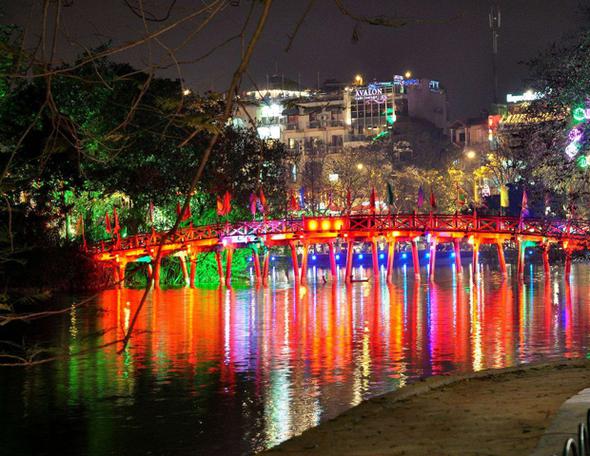 Hanoi (Vietnam) Laos Shwe Ba Taung Labirenti (Myanmar)