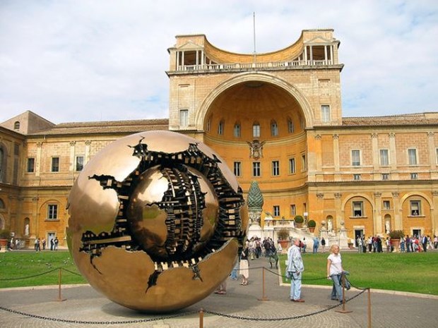 Vatikan Müzesi, İtalya