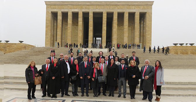 Türsab Hepimizin heyetinin Anıtkabir önünde buluşması 