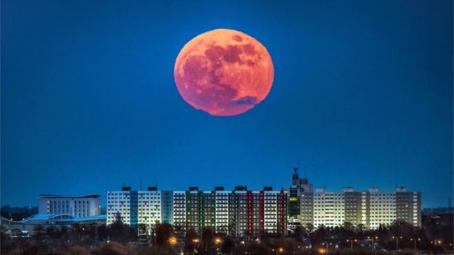 Bu fotoğraf ise Danny Lawson, tarafından İngiltere'nin Hull kentinde çekildi