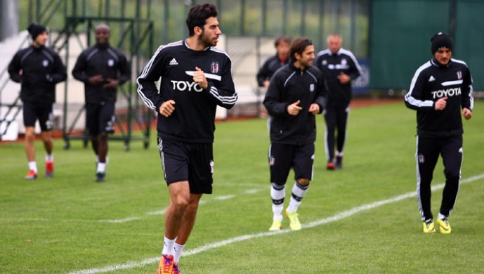 Beşiktaş Fenerbançe derbisine hazırlanıyor