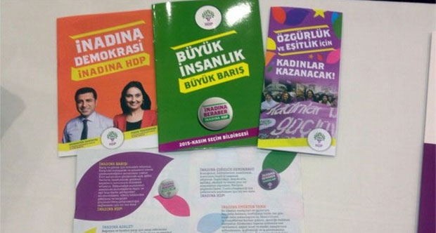 Ağrı Sulh Ceza Hakimliği, HDP'nin 1 Kasım seçim beyannamesinde yer alan"özyönetim" vurgusunu gerekçe göstererek, seçim beyannamesi kapsamında hazırlanan broşürler hakkında toplatma kararı verdi.