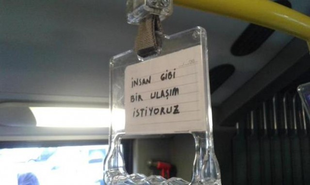 Metrobüs'te protesto