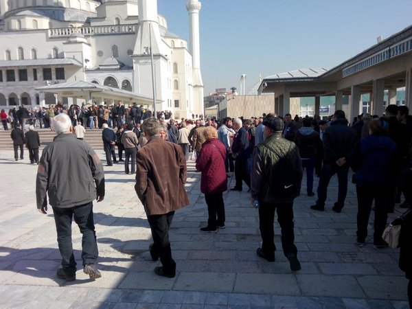 Gülten Akın son yolculuğuna uğurlanıyor