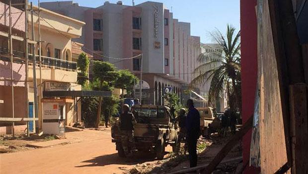 Mali'deki otel saldırısında rehine krizi