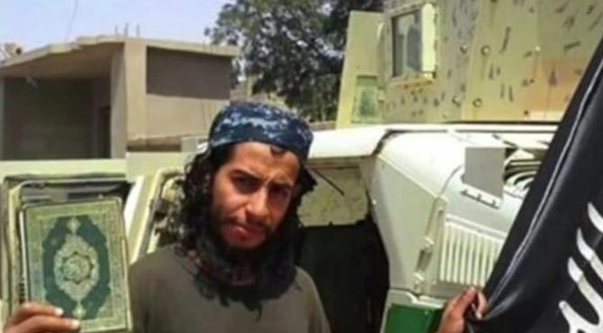 Washington Post’un İstihbarat yetkililerine dayandırdığı haberine göre Paris saldırılarının mimarı olduğu tahmin edilen Belçika vatandaşı olan “Ebu Ömer el Belçiki” lakaplı Abdelhamid Abaaoud öldürüldü.
