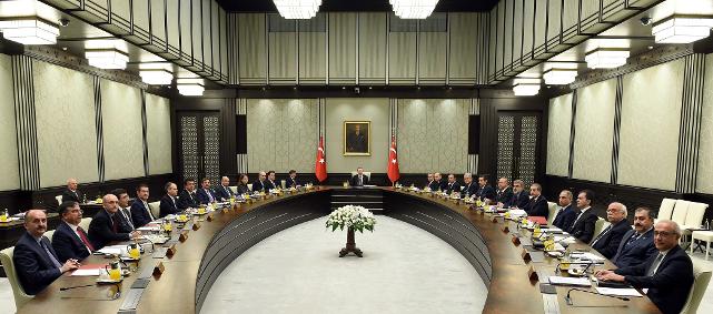 Cumhurbaşkanı Erdoğan’ın üç Afrika ülkesini kapsayacak seyahati nedeniyle ay sonunda toplanması planlanan Bakanlar Kurulu toplantısı bugüne alındı.