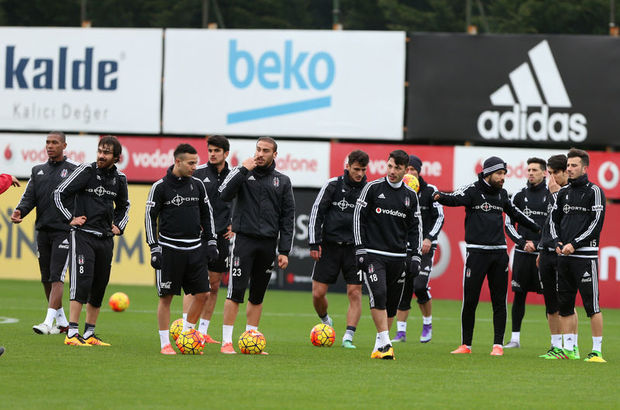 Beşiktaş, Spor Toto Süper Lig'de 29 Şubat Pazartesi günü deplasmanda Fenerbahçe ile yapacağı derbi maçın hazırlıklarını sürdürdü