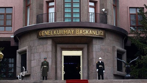 Genelkurmay Başkanlığı, Suriye'den Türkiye'ye yasa dışı yollardan geçmeye çalışan IŞİD terör örgütü mensubu olduğu değerlendirilen yabancı uyruklu iki kişinin yakalandığını açıkladı.