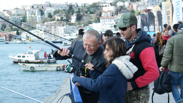 “Sevgiyle Özgürlüğe Olta Atalım” etkinliği 27 Mart pazar günü Arnavutköy Sahili'nde gerçekleşti.