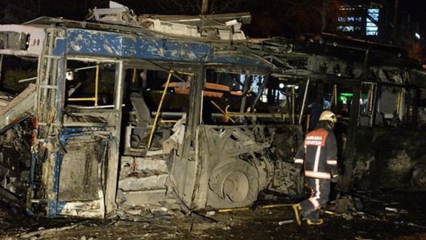 Sağlık Bakanı Mehmet Müezzinoğlu, Ankara'da dün gerçekleştirilen bombalı saldırıdahayatını kaybedenlerin sayısının 37 olduğunu açıkladı.