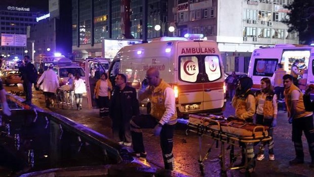 ABD Büyükelçiliği’nin Kızılay saldırısından iki gün önce, cuma günü Ankara’ya yönelik yapılacak terör saldırısı uyarısı gündemdeki yerini korurken, yeni bir terör saldırısı uyarısı daha yapıldığı ortaya çıktı. ABD sermayeli şirketlere gönderilen istihbarat notunda, 20 Mart için terör saldırısı uyarısında bulunuldu.
