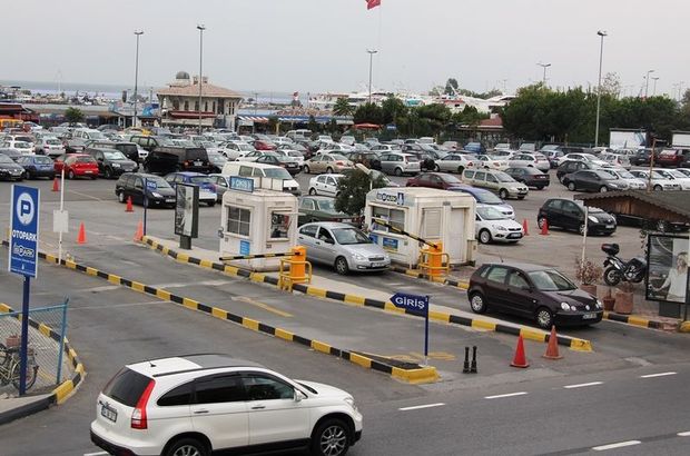 Balıkesir Büyükşehir Belediyesi’nin yaptırdığı akıllı otopark sistemi “robotik otopark” törenle hizmete açıldı