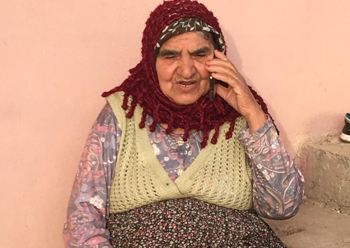 77 yaşındaki Ayşe Demir MHP Genel Başkanı Devlet Bahçeli'nin kuzeni