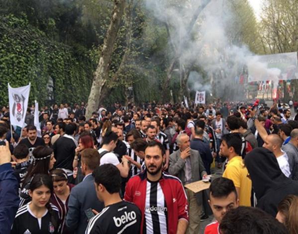 Vodafone Arena'da ilk maç çılgınlığı!