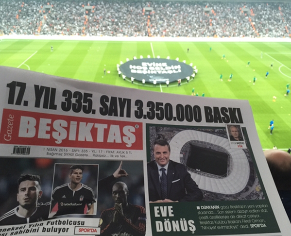 Gazete Beşiktaş tribün koltuklarında