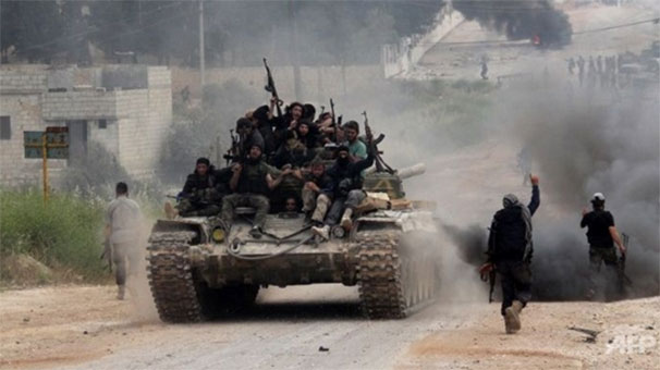 IŞİD Türkiye sınırındaki El Ray kasabasını ele geçirdi