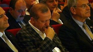 "Cumhurbaşkanı Recep Tayyip Erdoğan gözyaşlarını tutamadı"