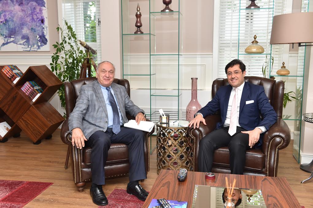 Başkan Av.Murat Hazinedar ve İstanbul Üniversitesi Hukuk Fakültesi Prof. Dr. Hamdi Yasaman'ın ziyareti