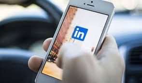 LinkedIn rekor fiyata satıldı