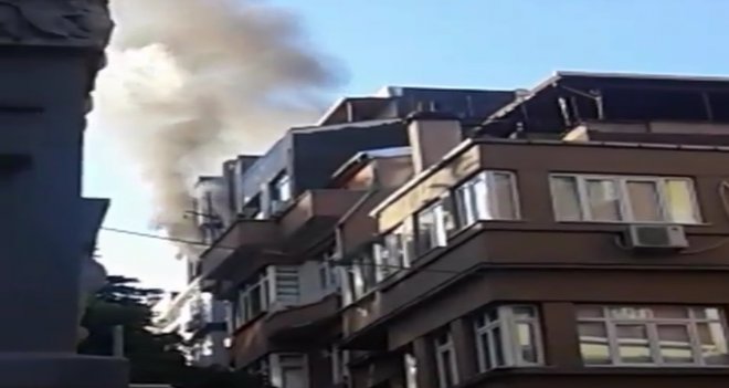 "Cihangir'de bir apartmanın 5. katında patlama meydana geldi.