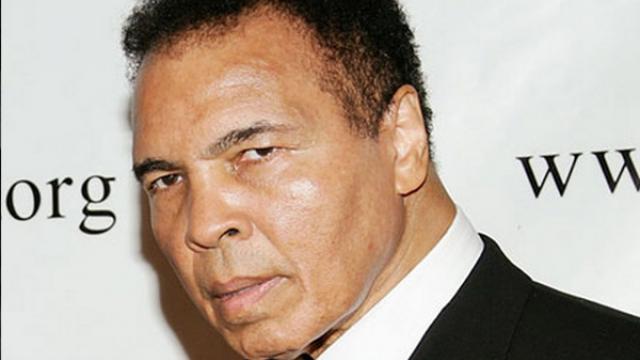 Efsane boksör Muhammed Ali hayatını kaybetti