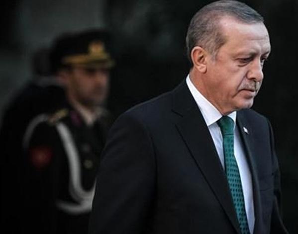 Cumhurbaşkanı Erdoğan, Çin dönüşü uçakta gazetecilere açıkladı: “Cerablus’tan sonra El Bab için de harekete geçtik. IŞİD’in merkezi Rakka için de Amerika bizimle bir şeyler yapmak istiyor. ‘Gereken neyse yapılır’ dedik”