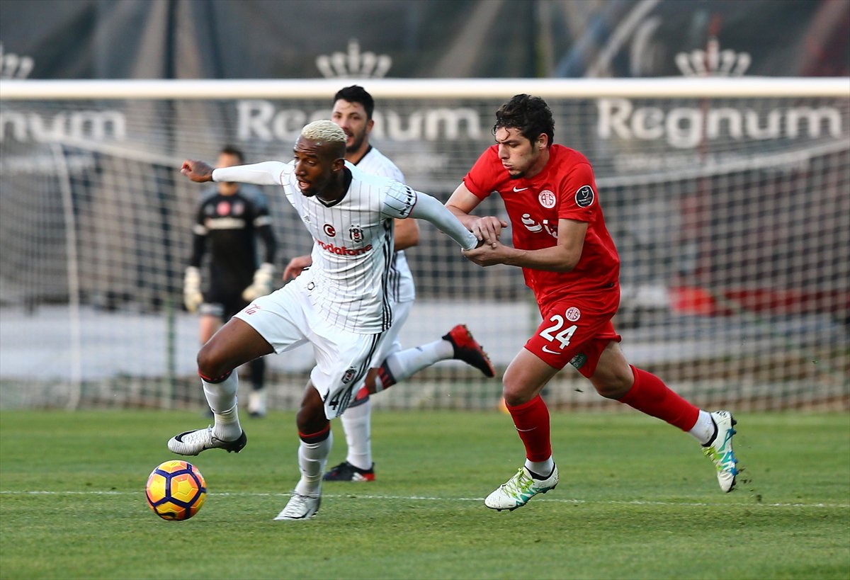 Talisca'dan Benfica'ya rest