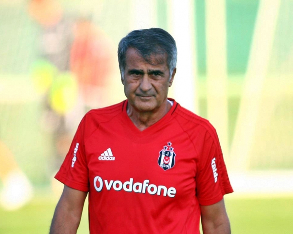 Beşiktaş Teknik Direktörü Şenol Güneş