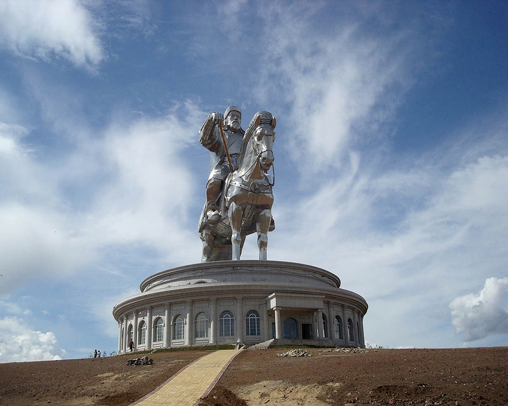 Moğol İmparatoru Cengiz Han'ın mezarı tüm dünyanın en çok merak ettiği konulardan biri.