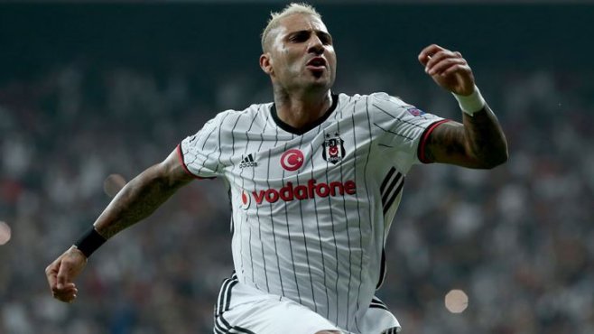 Quaresma resti çekti