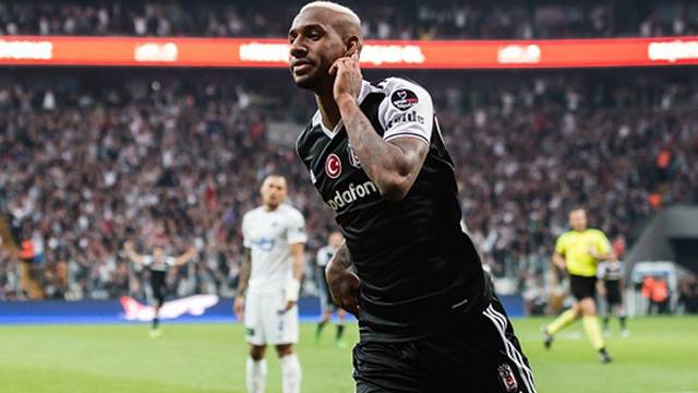 Talisca’nın lisansı çıktı