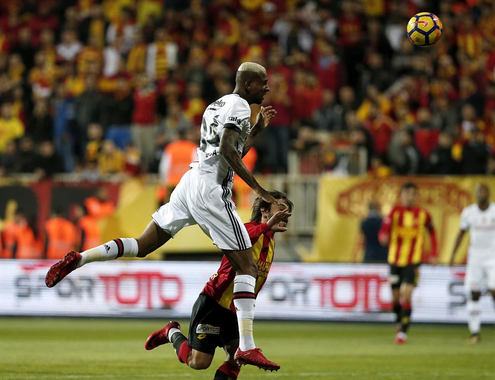 Talisca vites yükseltti