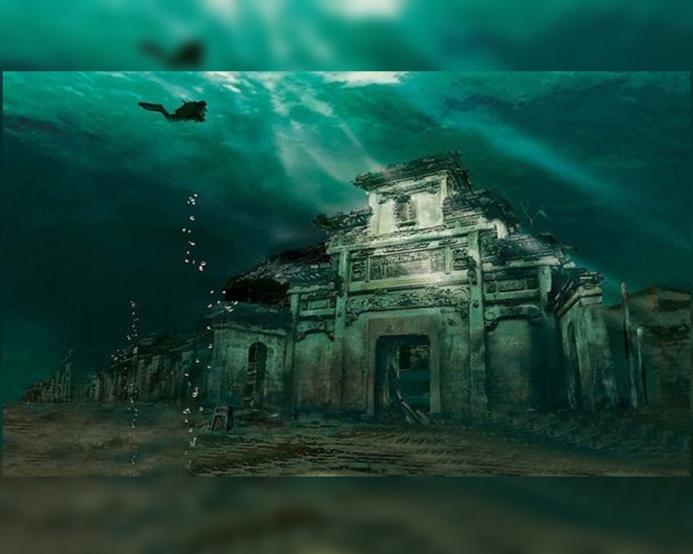 Yapılan bu müthiş keşfin ardından Shi Cheng’in, dalış gruplarının önderliğinde yapılacak turistik gezilere açılması planlanıyor. 1300 yıla kadar uzanan antik Çin eserlerini barındıran bu kayıp kentin dalış kulüpleri için oldukça ilgi çekici ve uygun bir cazibe merkezi haline gelmesi ile dünyanın keşfedilen Atlantis’inin gerçek bir turizm cenneti olması bekleniyor. 2600 yıl önce bir anda ortadan kaybolduğu varsayılan Atlantis adası halen bulunamamış olsa da, Lion City; bütün heybeti ve estetiği ile Qiandao Gölü’nün dibinde ziyaretçilerini bekliyor. Suyun binlerce kilometre altında bulunuyor olmasına rağmen, pek çok koşuldan kendini korumayı başarmış olan yapılar, kayıp bir su altı müzesi haline gelerek görenleri kendine hayran bırakıyor.