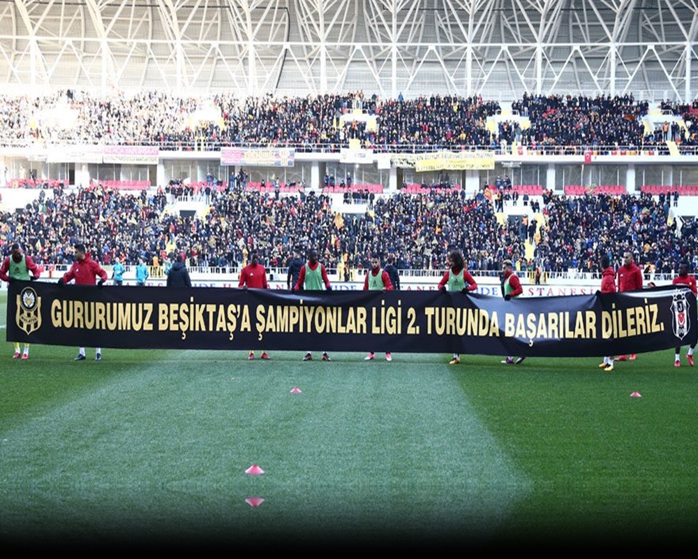 Beşiktaş'a özel pankart!