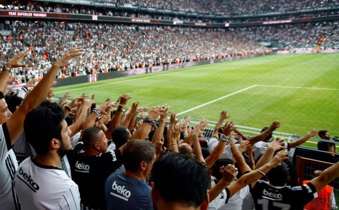 Bayern-Beşiktaş atkısı satışta