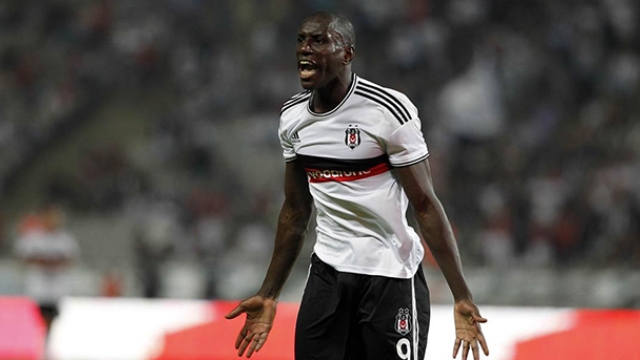 Demba Ba geri dönüyor