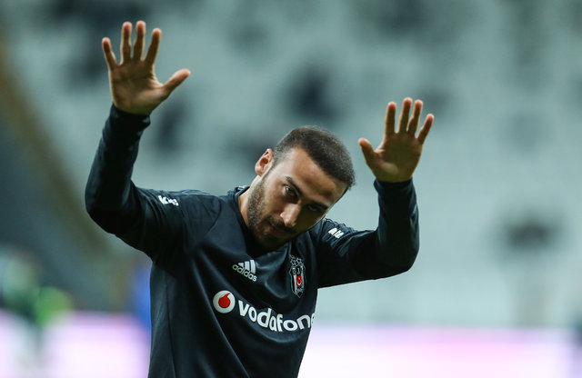 Cenk Tosun kazandırıyor