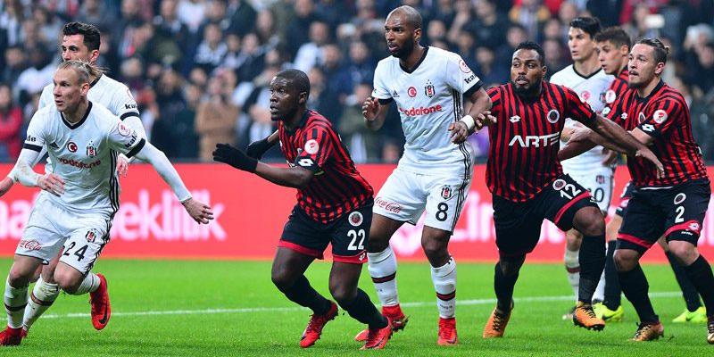 Beşiktaş kupada yarı final için sahada